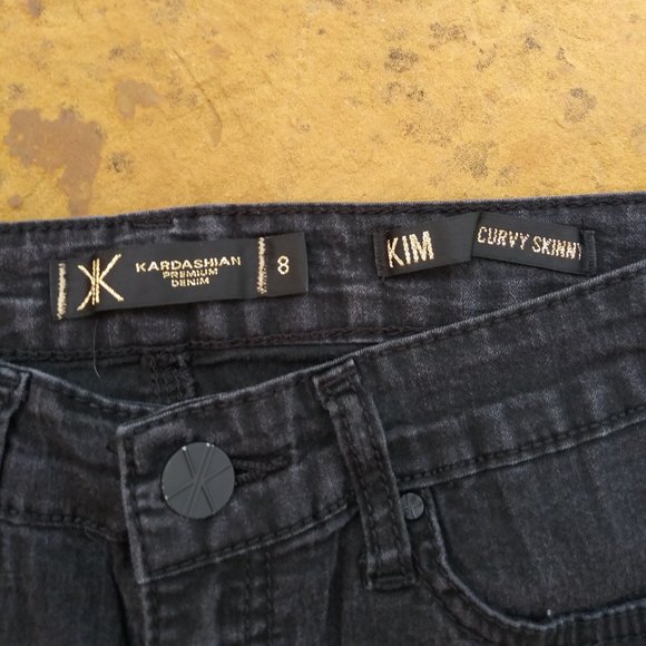 Kim Kardashian Curvy Skinny Black Jeans 8 - Picture 2 of 8